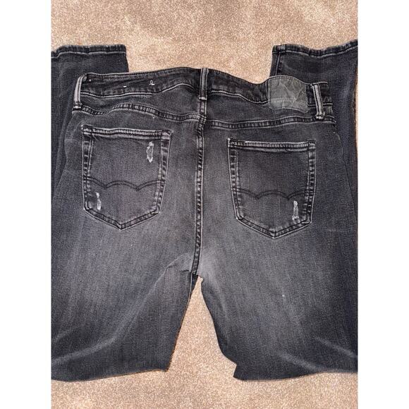 AMERICAN EAGLE JEANS size 36 x 32 - Picture 3 of 4